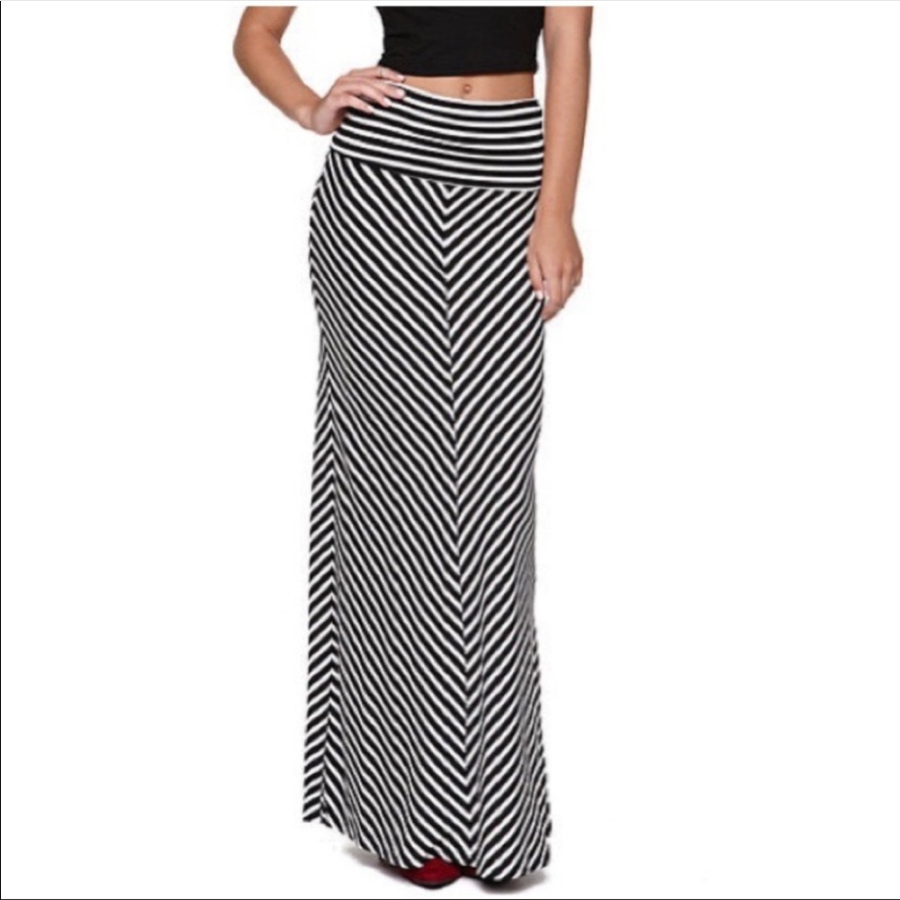 Nollie Striped Maxi Skirt